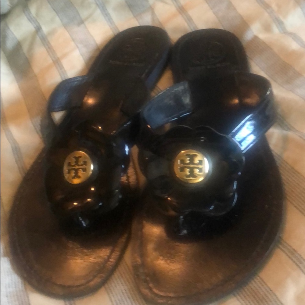 Black Tory Flower flip flops